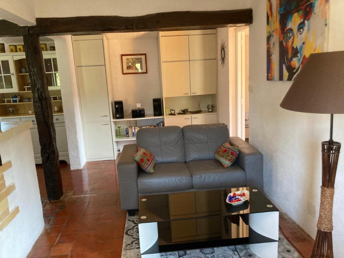 La Bastide De Mauragne - Gite Les Iris Apt Eksteriør billede